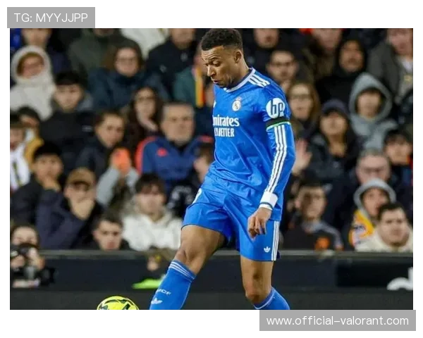 皇马2-0战胜瓦伦西亚，卡雷拉斯一条龙低射打破僵局